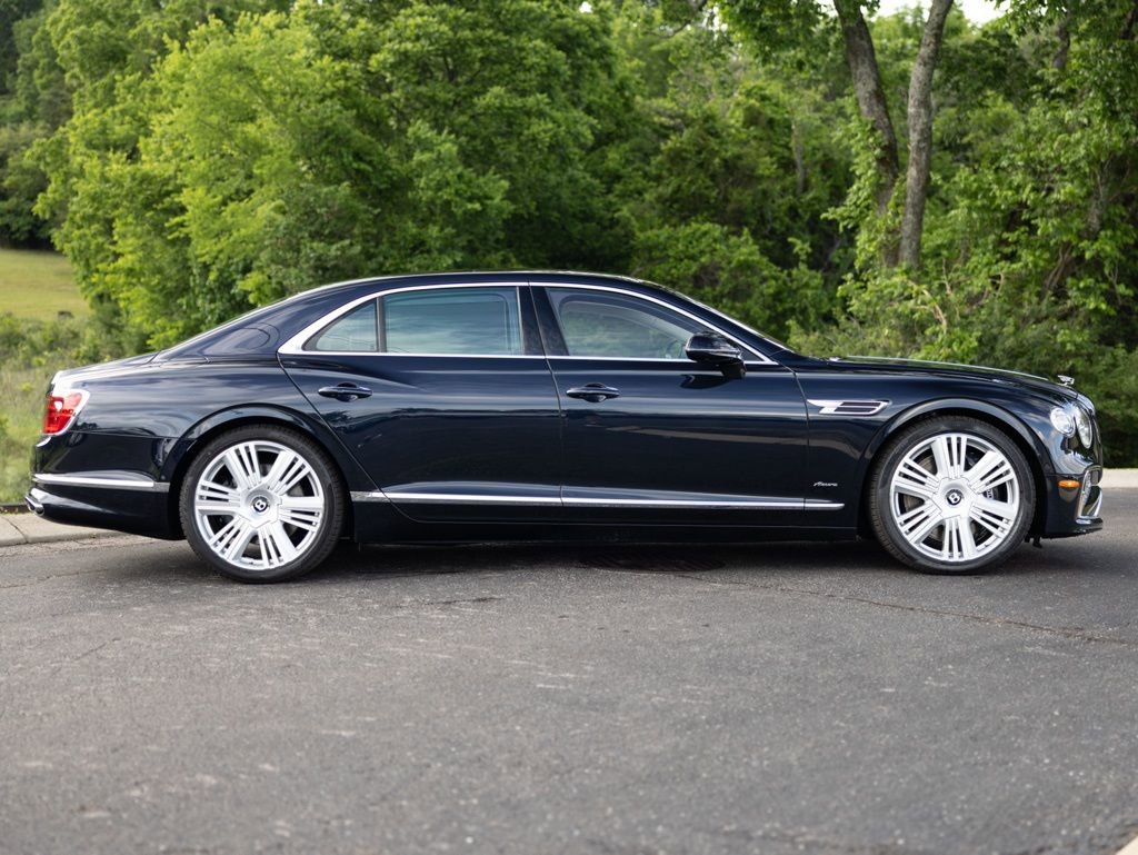 New 2026 Bentley Flying Spur Plug-In Hybrid AWD/4WD image 13