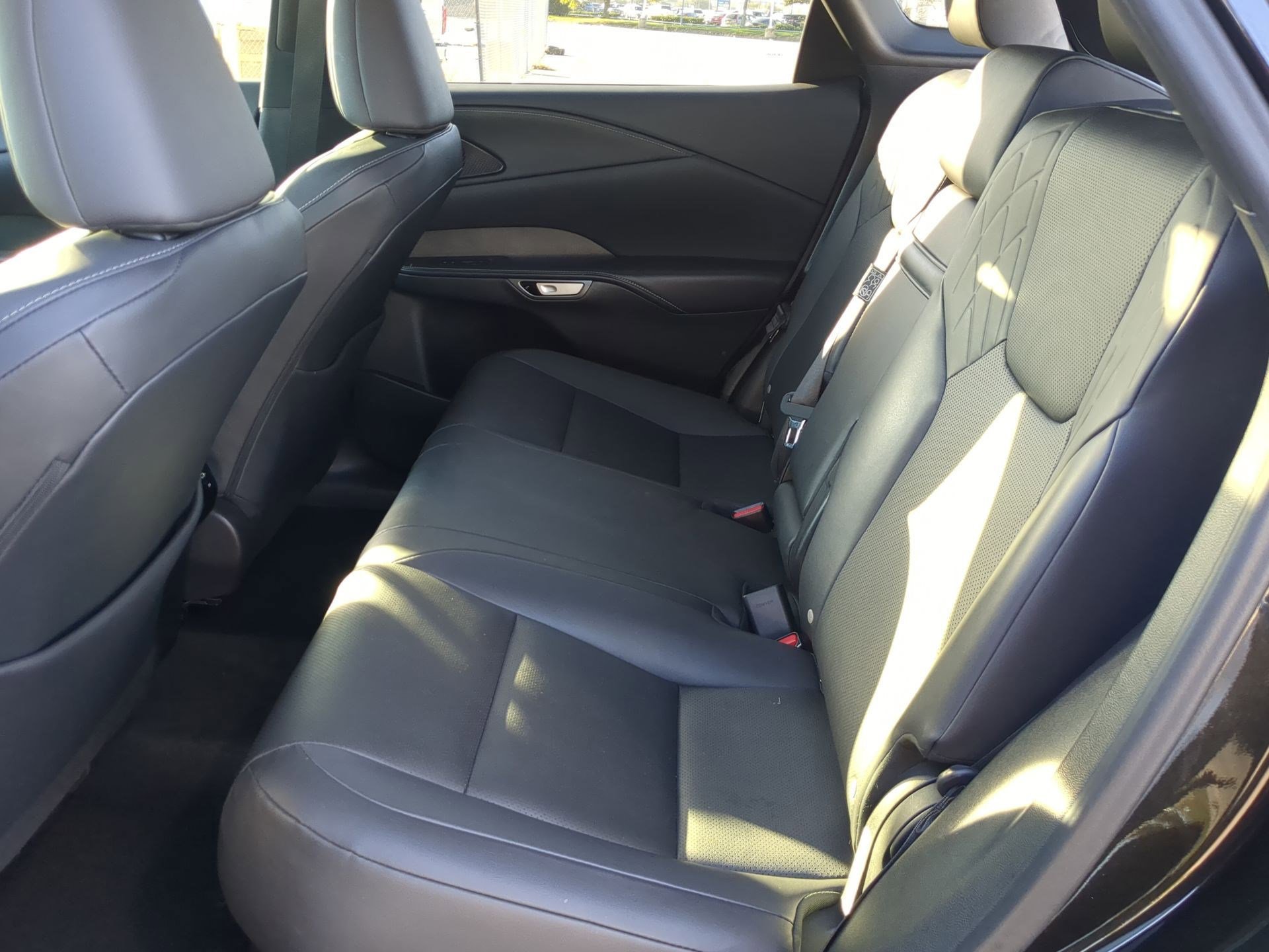 Used 2024 Lexus RX 350 Premium w/ Accessory Package (Z1) image 29