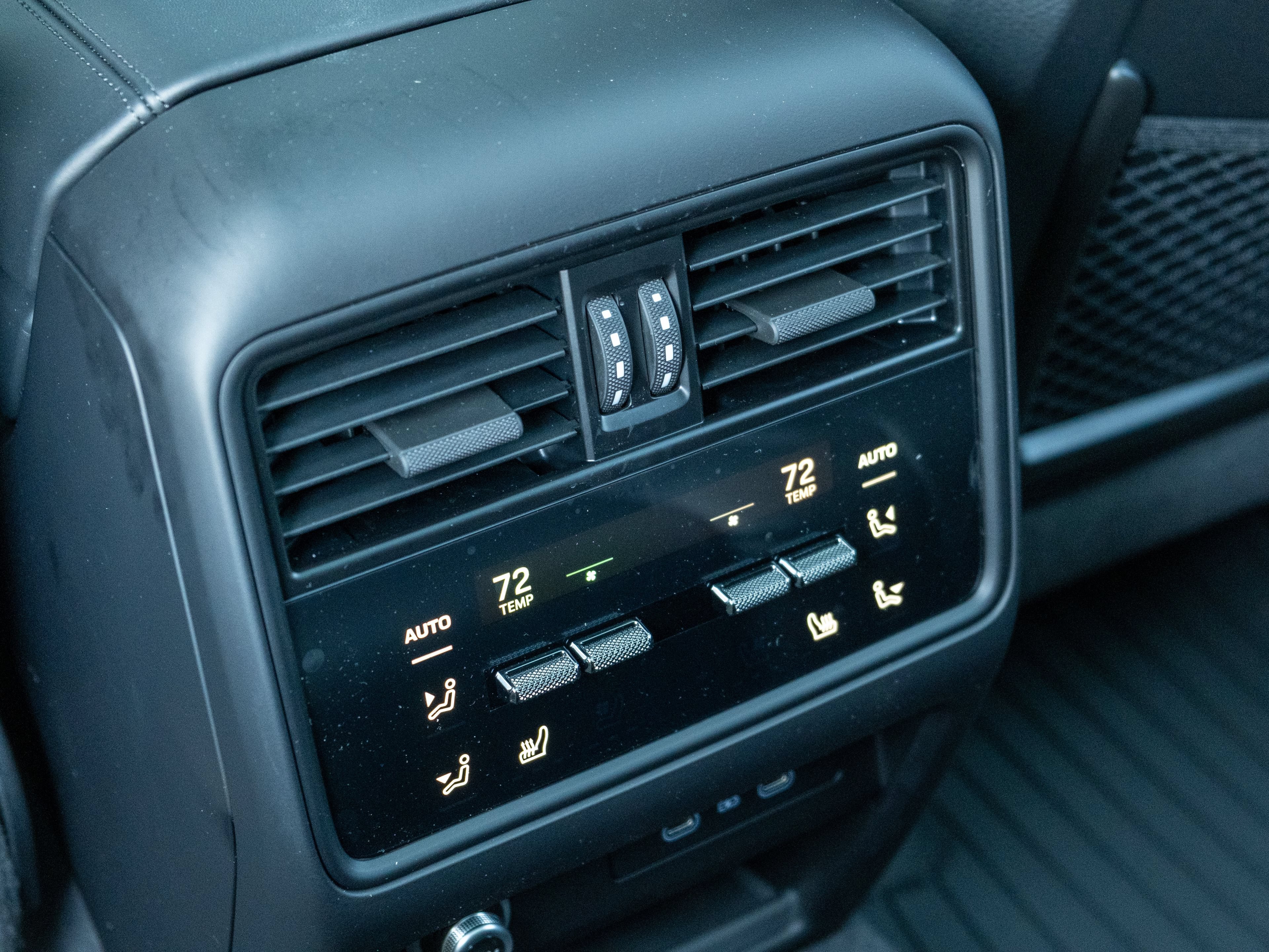 New 2026 Porsche Cayenne S AWD/4WD image 36