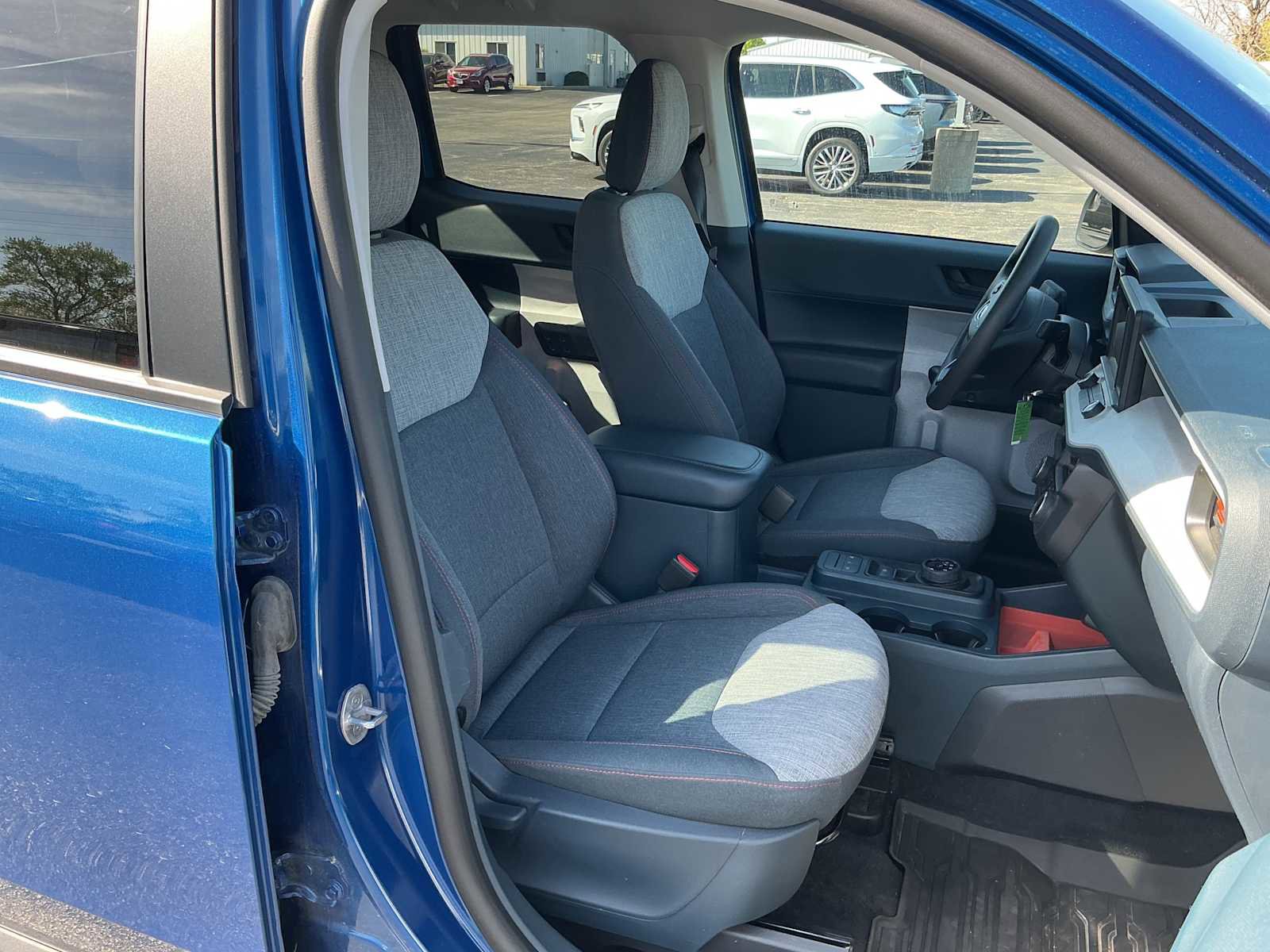 Used 2023 Ford Maverick XLT FWD image 27