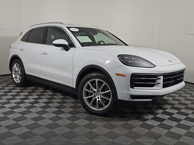 Certified 2024 Porsche Cayenne image 9