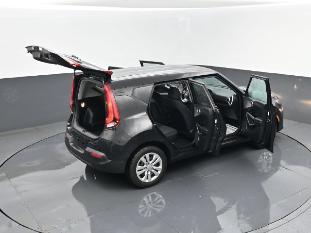 Used 2022 Kia Soul LX FWD image 26