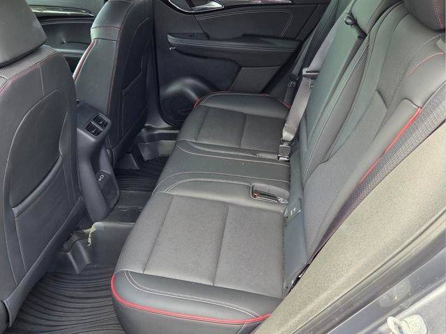 Certified 2022 Buick Envision Essence w/ Technology Package I FWD image 12
