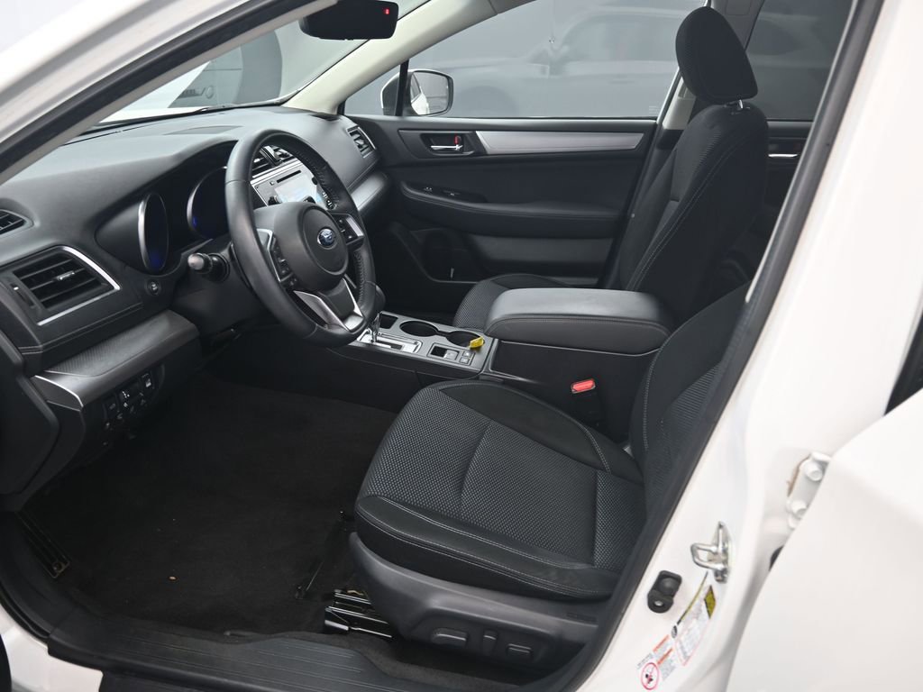 Used 2019 Subaru Outback 2.5i Premium image 14