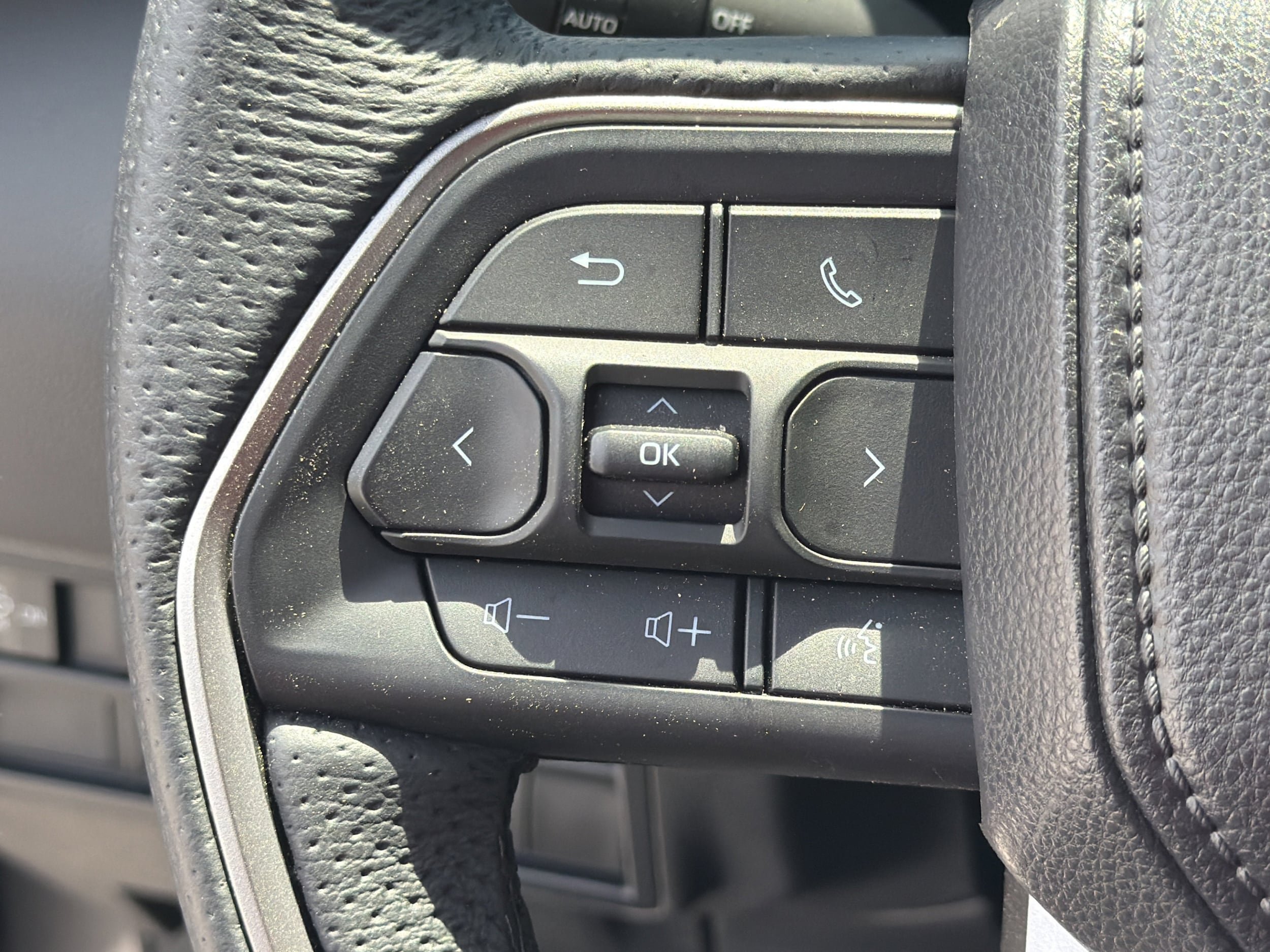 Certified 2025 Toyota Tundra Limited AWD/4WD image 20