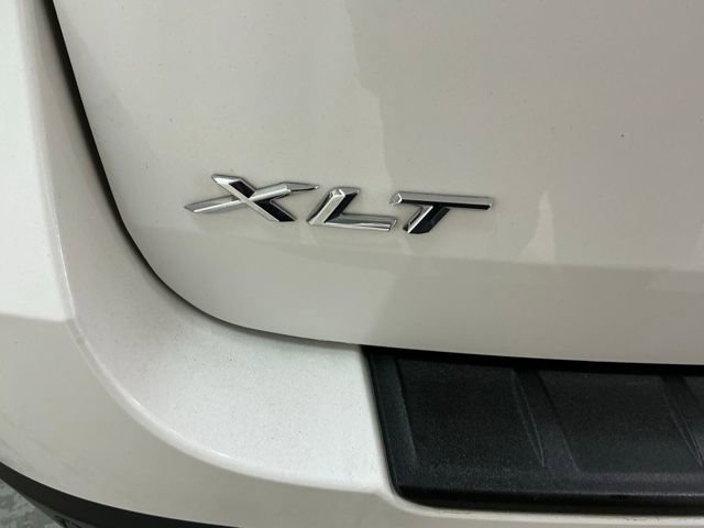 Used 2022 Ford Explorer XLT image 7