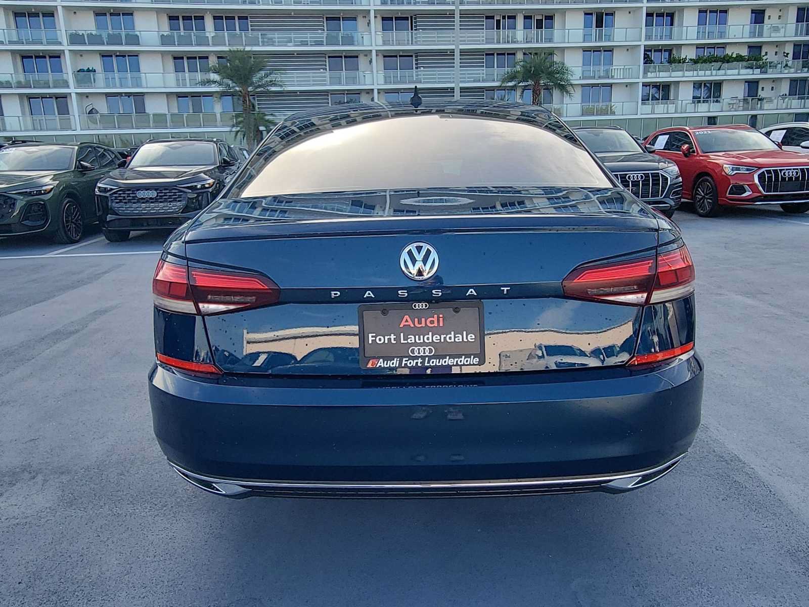 Used 2021 Volkswagen Passat 2.0T SE FWD image 5