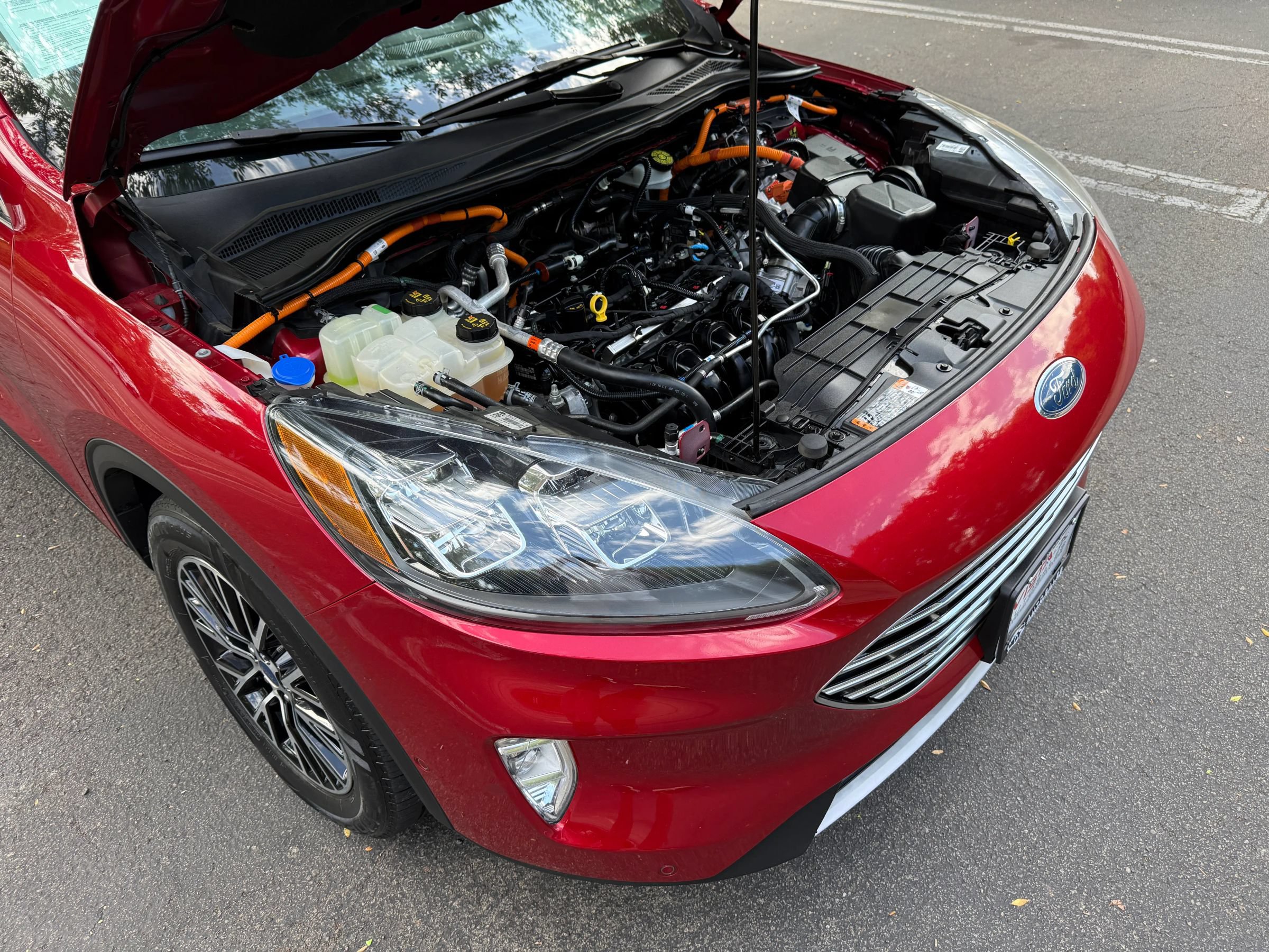 Used 2021 Ford Escape Titanium FWD image 28