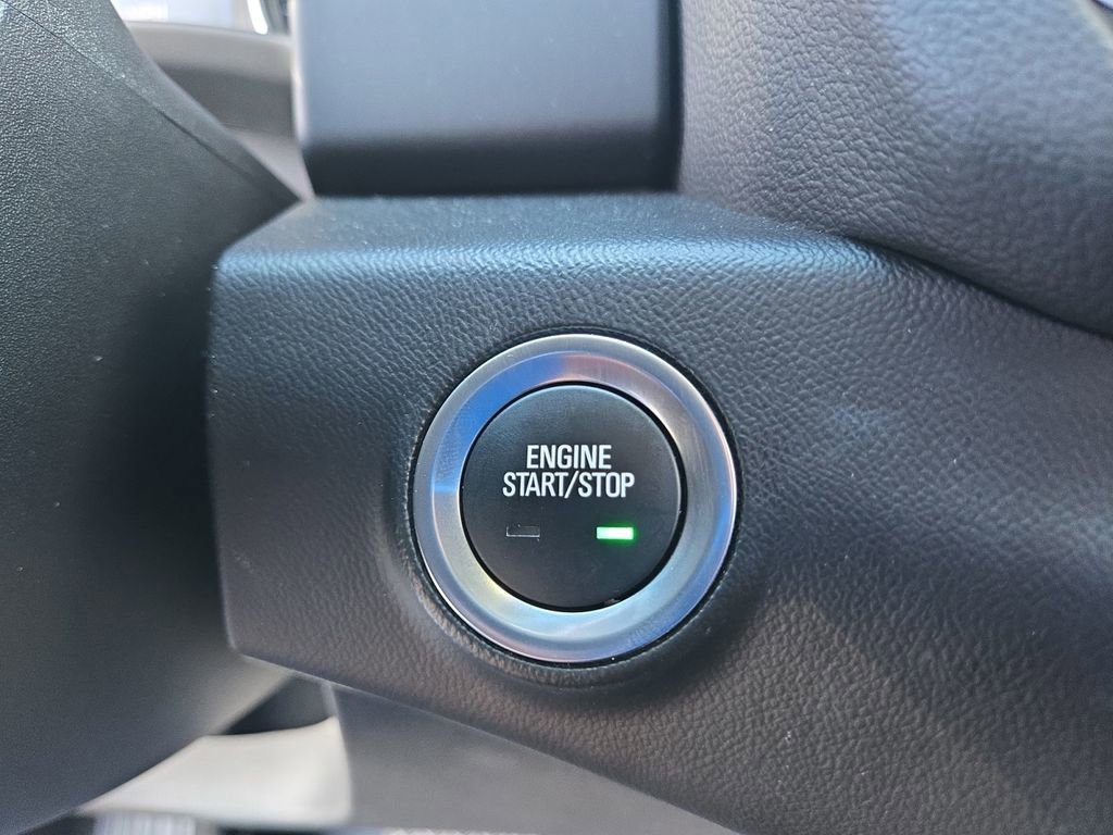 Used 2022 GMC Terrain SLT image 24