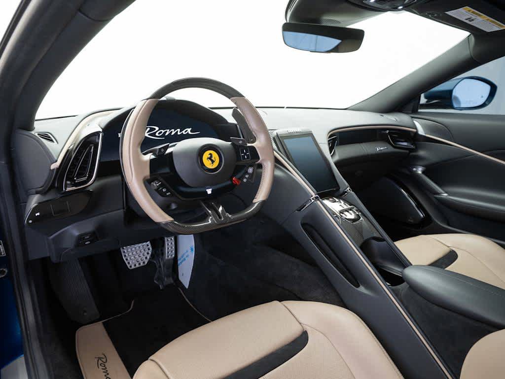 Used 2022 Ferrari Roma RWD image 12
