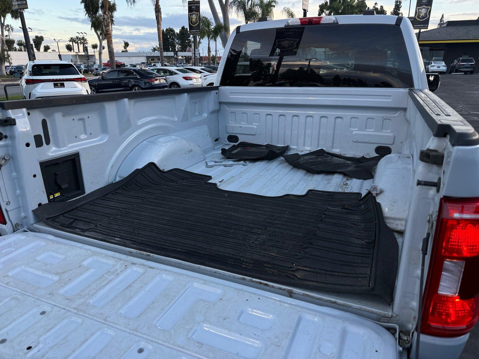 Used 2022 Ford F150 XLT w/ Equipment Group 302A High image 17