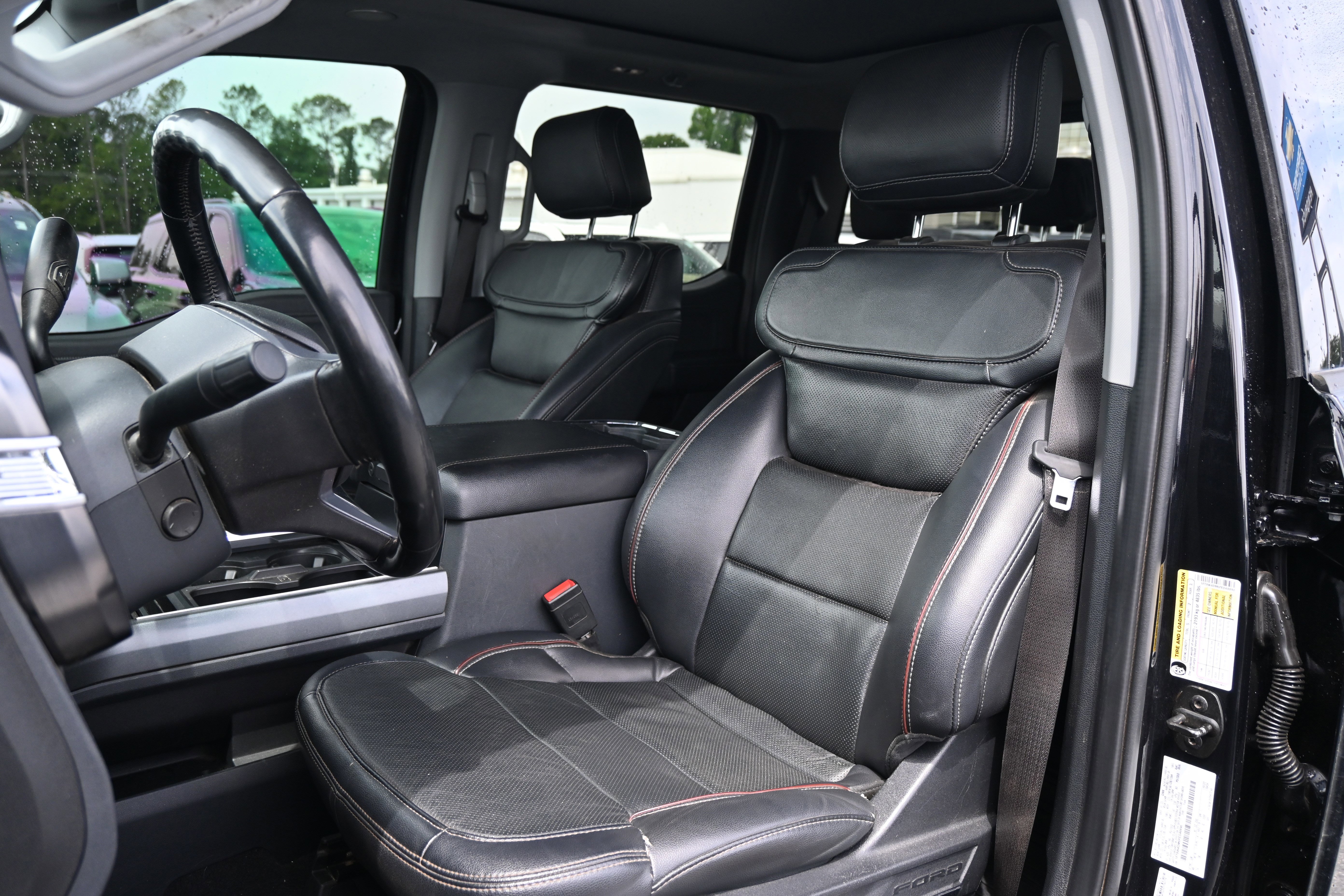 Used 2023 Ford F450 Lariat w/ Lariat Ultimate Package AWD/4WD image 7