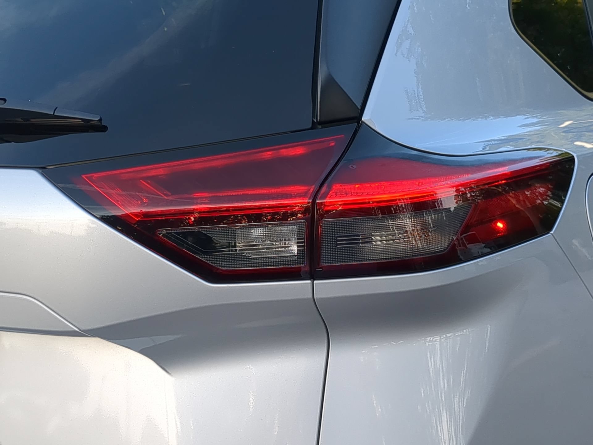 Used 2024 Nissan Rogue S FWD image 45