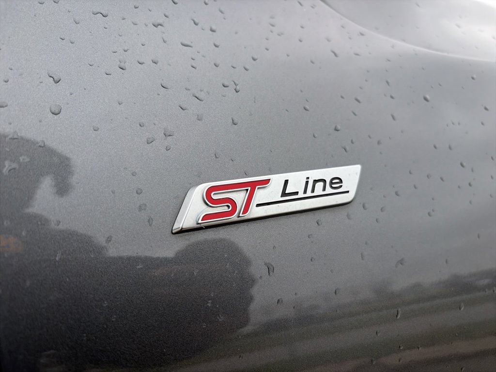Used 2025 Ford Escape ST-Line FWD image 19