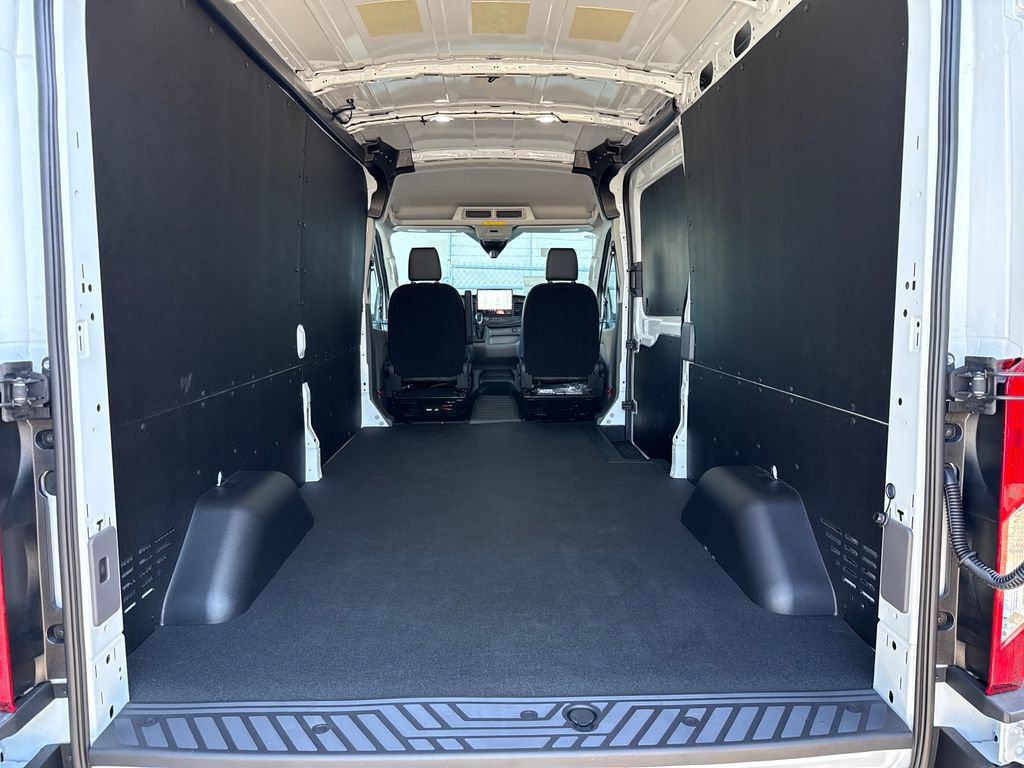 New 2026 Ford Transit 250 148 Medium Roof w/ Load Area Protection Package image 21