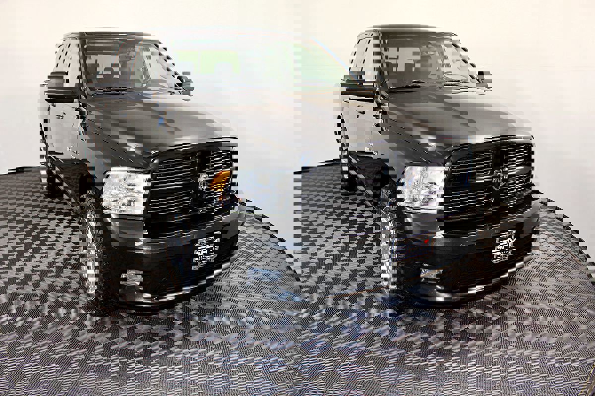 Used 2010 Dodge Ram 1500 Truck Sport image 4