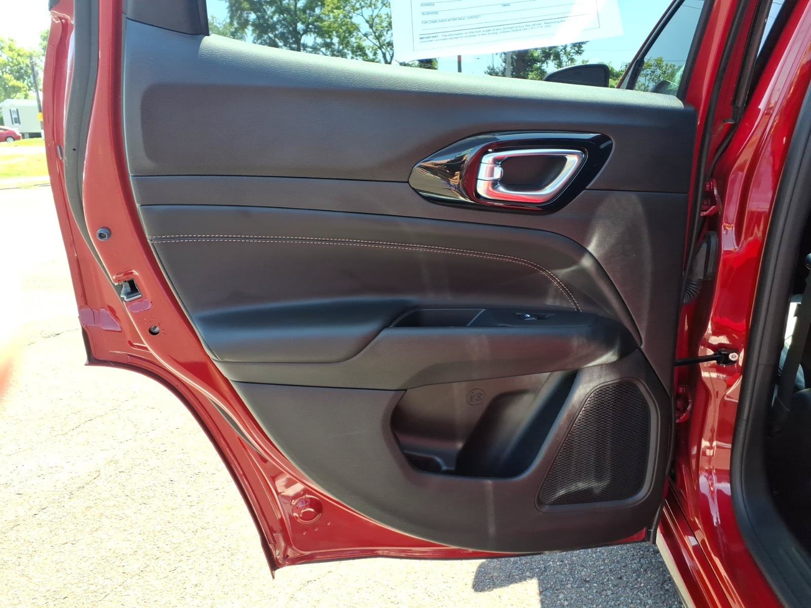 Used 2022 Jeep Compass Limited AWD/4WD image 12