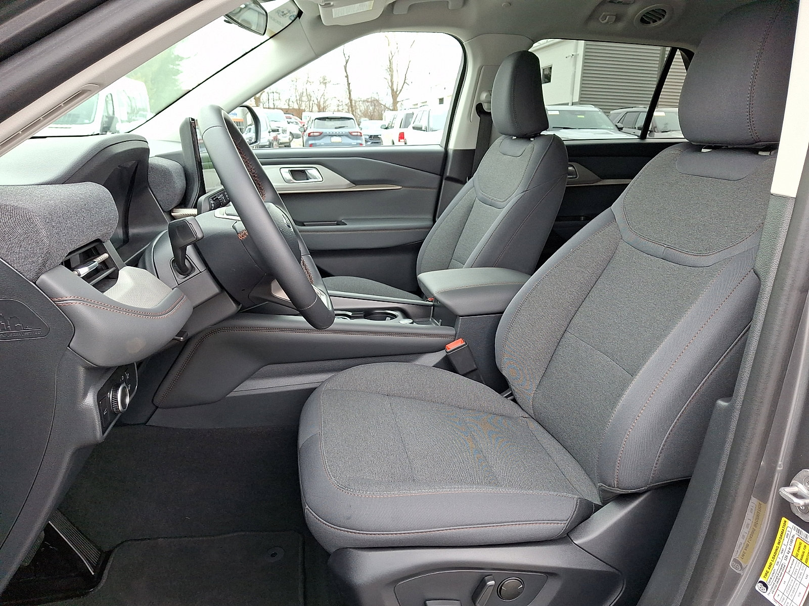 Certified 2025 Ford Explorer Active image 17