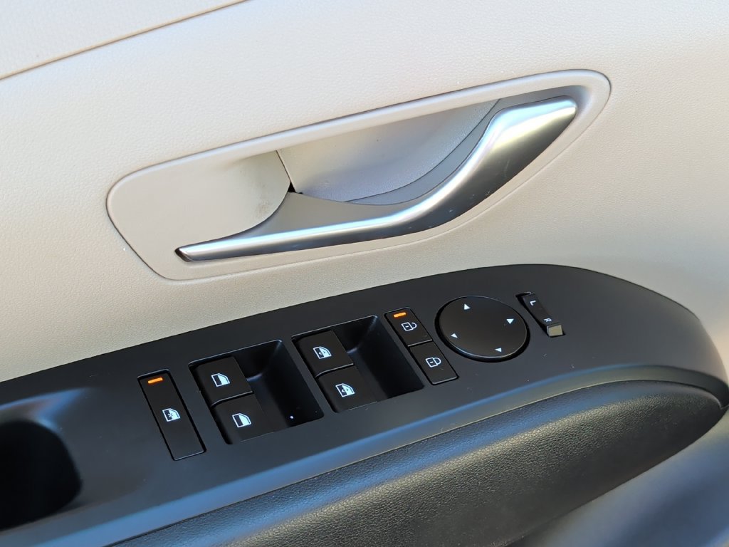 Used 2025 Hyundai Tucson SEL AWD/4WD image 15