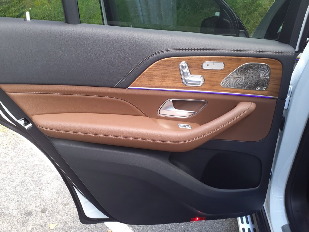 Certified 2026 Mercedes-Benz GLS 580 4MATIC image 26