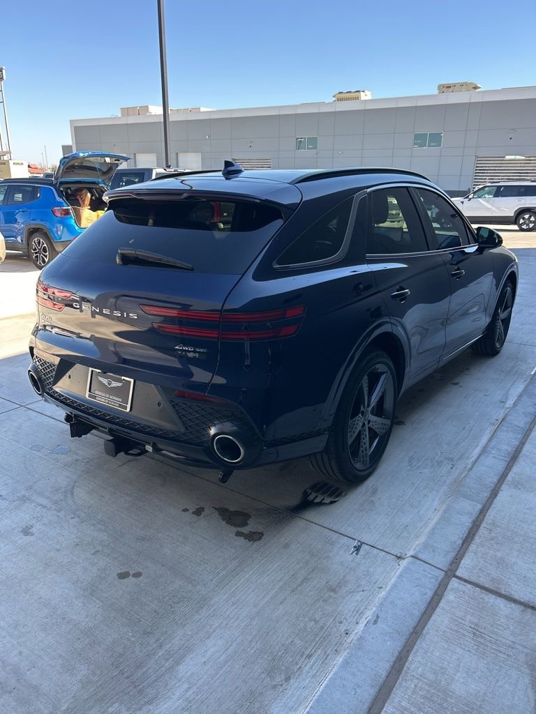 Used 2023 Genesis GV70 3.5T Sport w/ Sport Prestige Package image 4