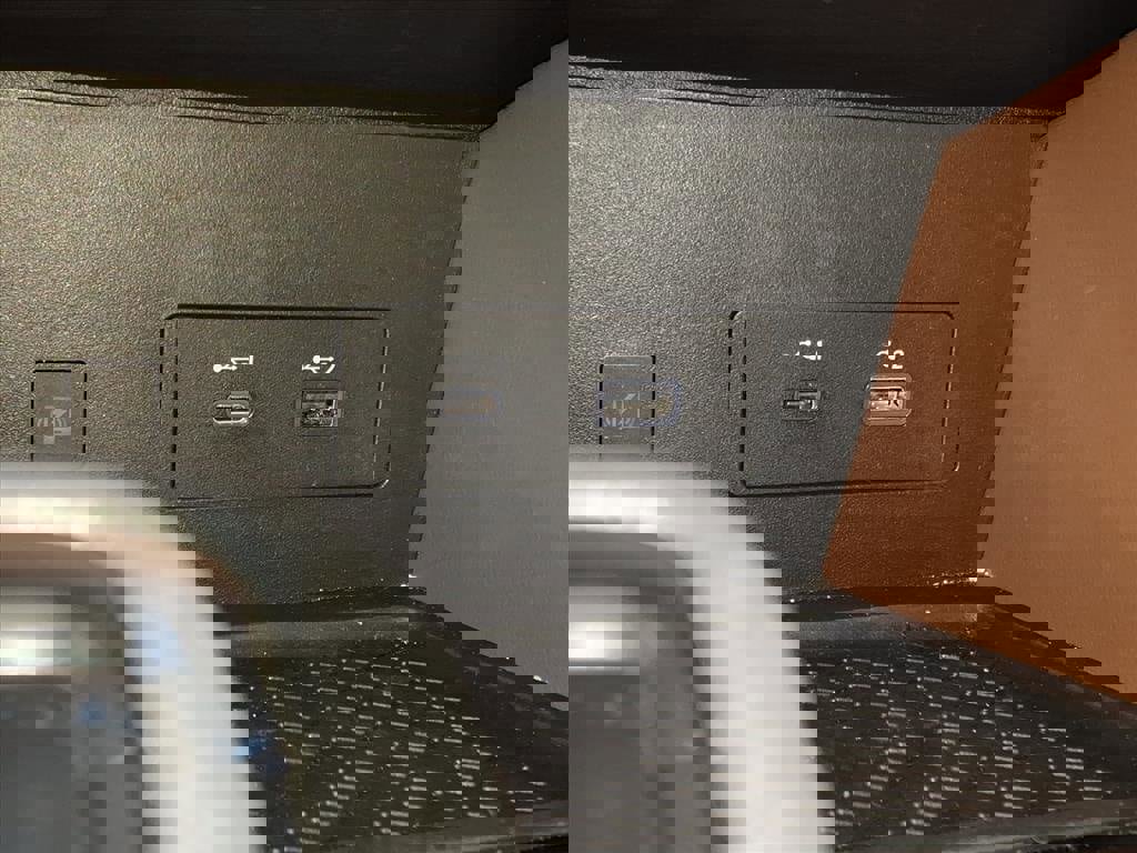 Used 2023 Nissan Pathfinder Platinum image 17