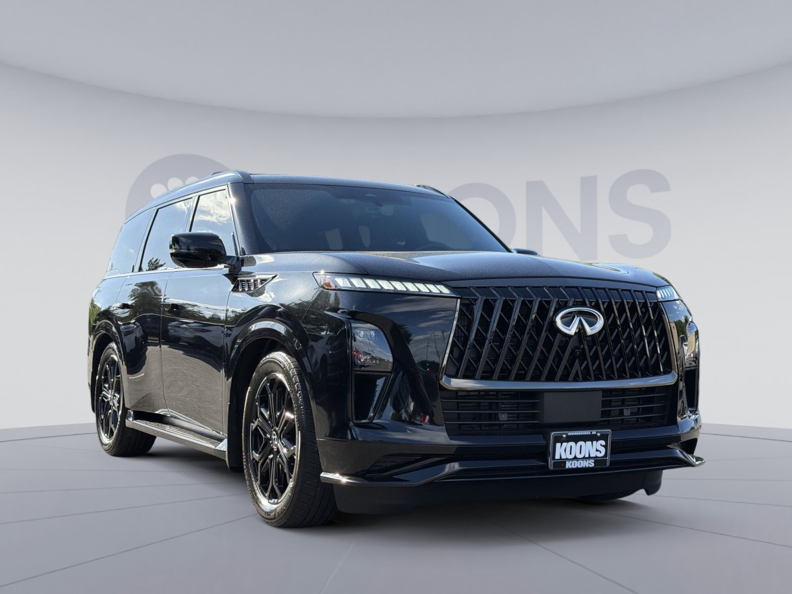 Used 2026 INFINITI QX80 4WD w/ Sport Exterior Package image 10