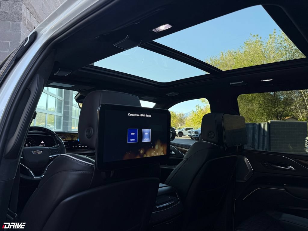 Used 2023 Cadillac Escalade ESV Sport Platinum w/ LPO, Floor Liner Package AWD/4WD image 31