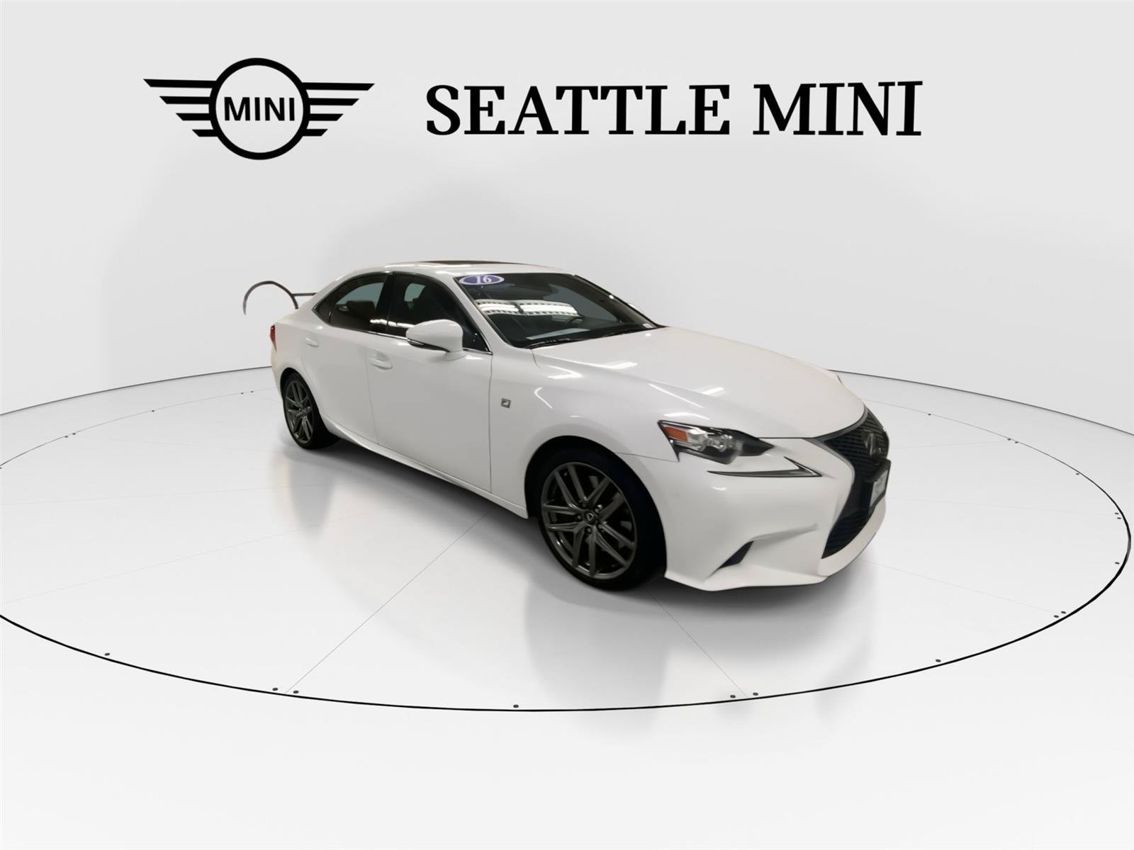 Used 2016 Lexus IS 200t w/ F Sport Package RWD image 2