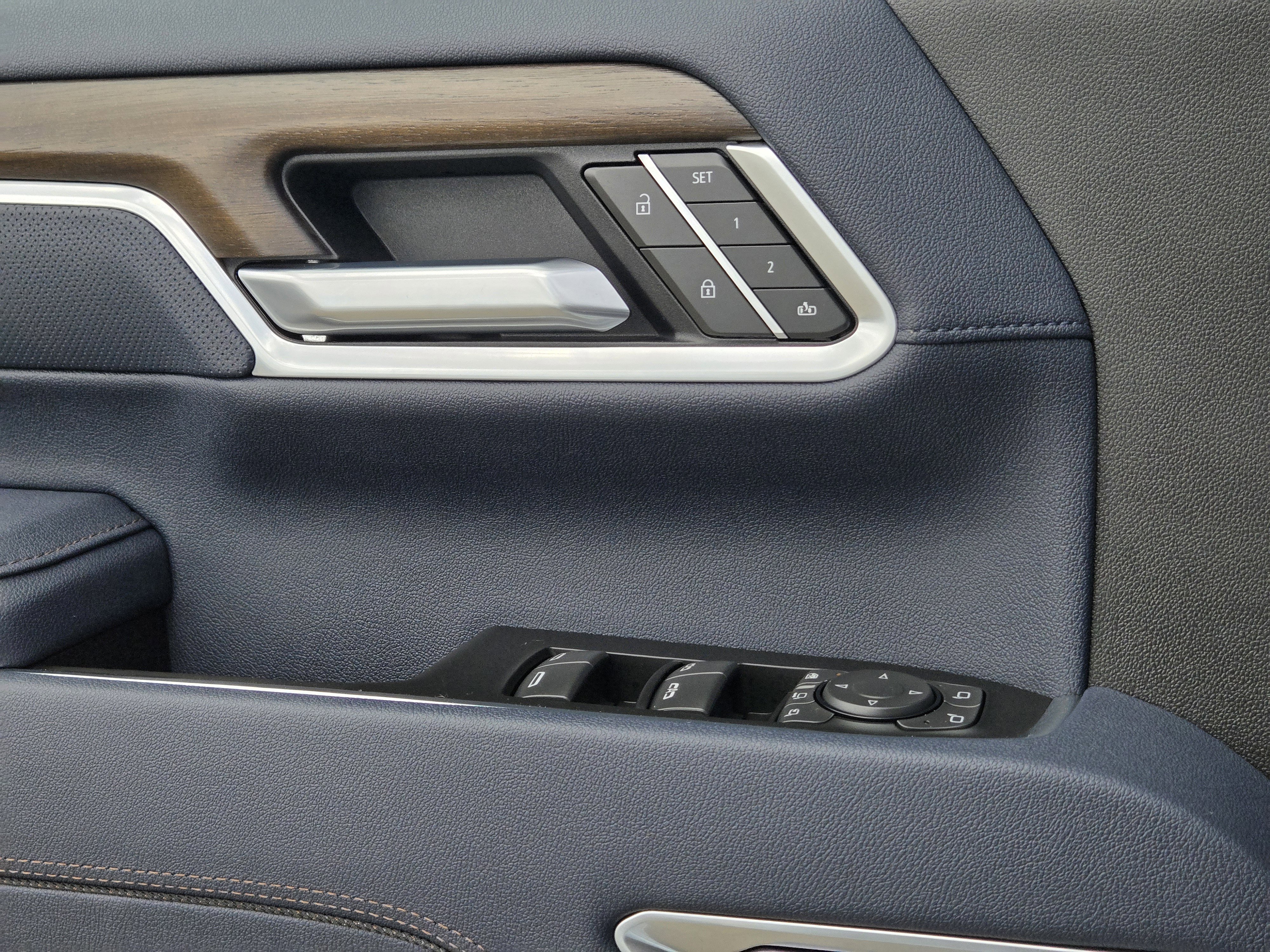 New 2026 Chevrolet Silverado 3500 High Country w/ Technology Package image 15