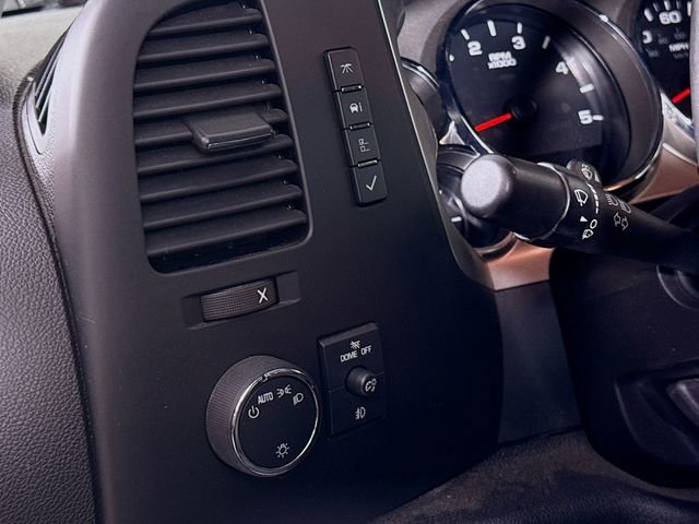 Used 2013 Chevrolet Silverado 2500 LT w/ Interior Plus Package image 11