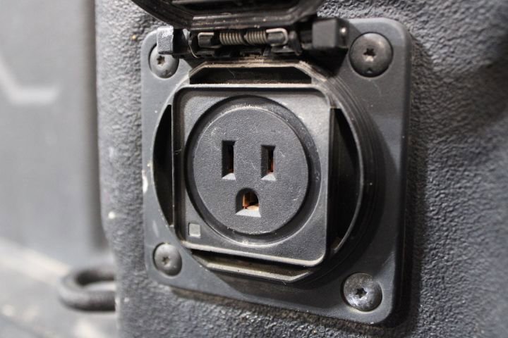 Used 2020 Chevrolet Silverado 2500 LTZ w/ LTZ Premium Package image 15