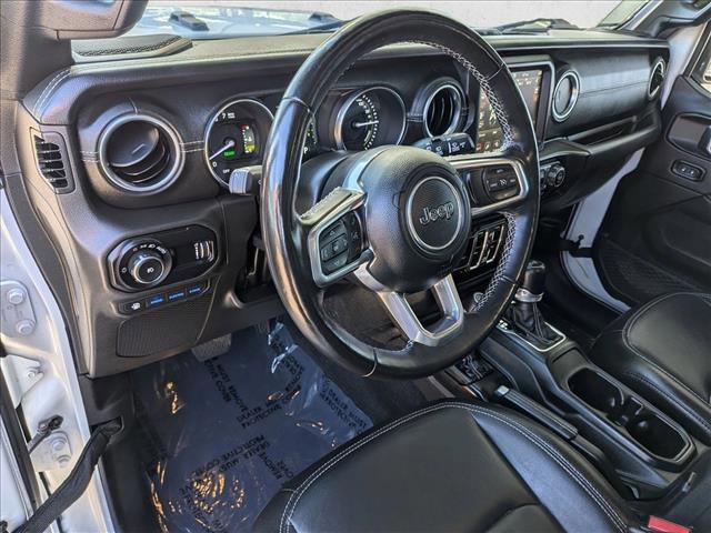 Used 2023 Jeep Wrangler Sahara w/ Cold Weather Group AWD/4WD image 10