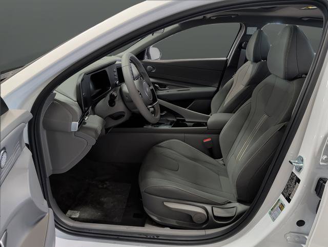 New 2026 Hyundai Elantra SEL Sport Premium w/ Cargo Package FWD image 4