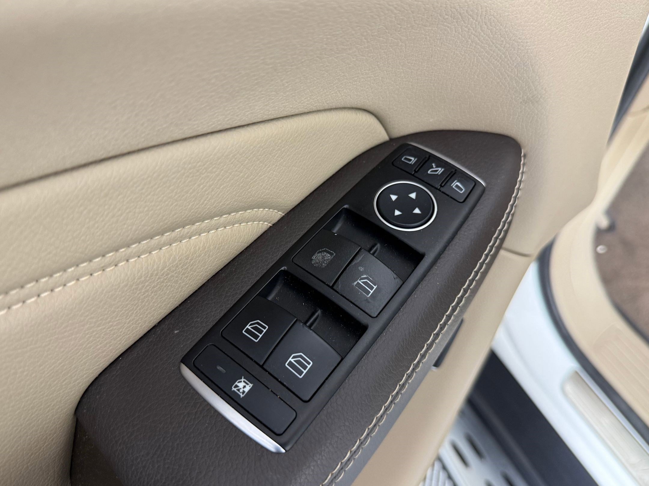 Used 2015 Mercedes-Benz ML 350 2WD image 23