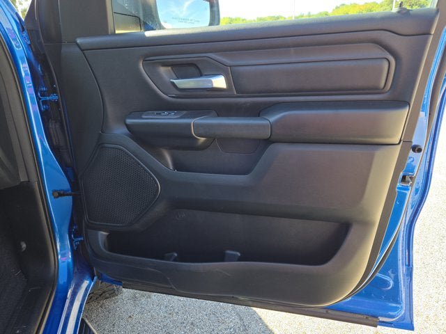Used 2025 RAM 1500 Warlock AWD/4WD image 6