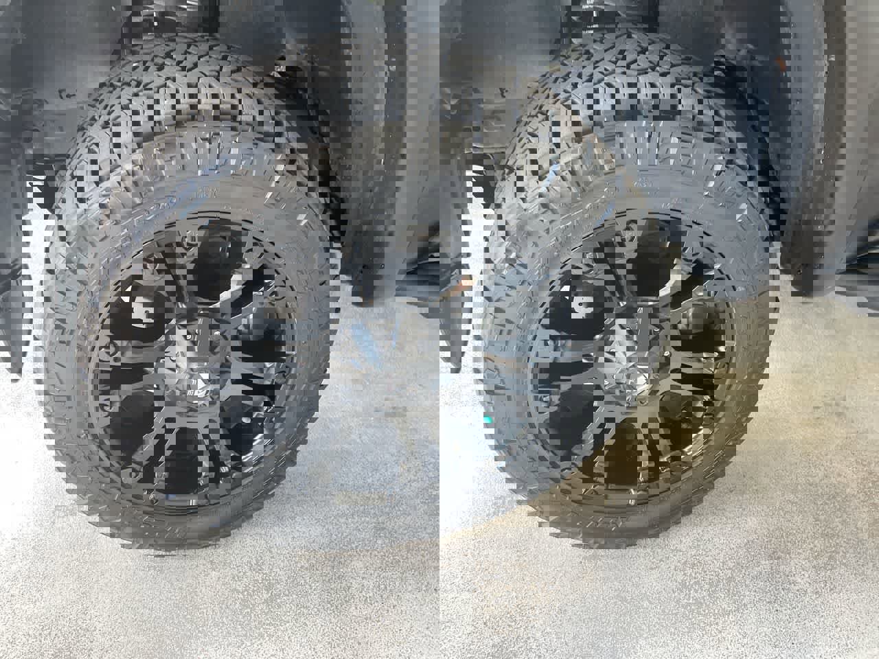 Used 2016 Toyota Tundra SR5 w/ TRD Off Road Package image 10