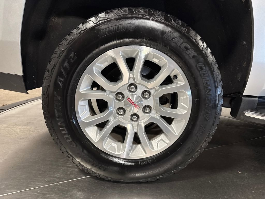 Used 2020 GMC Yukon SLT w/ Open Road Package AWD/4WD image 17