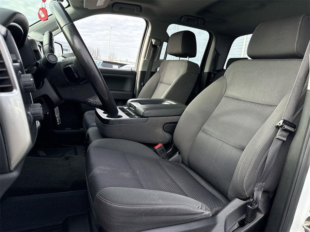 Used 2018 Chevrolet Silverado 1500 LT w/ All Star Edition image 11