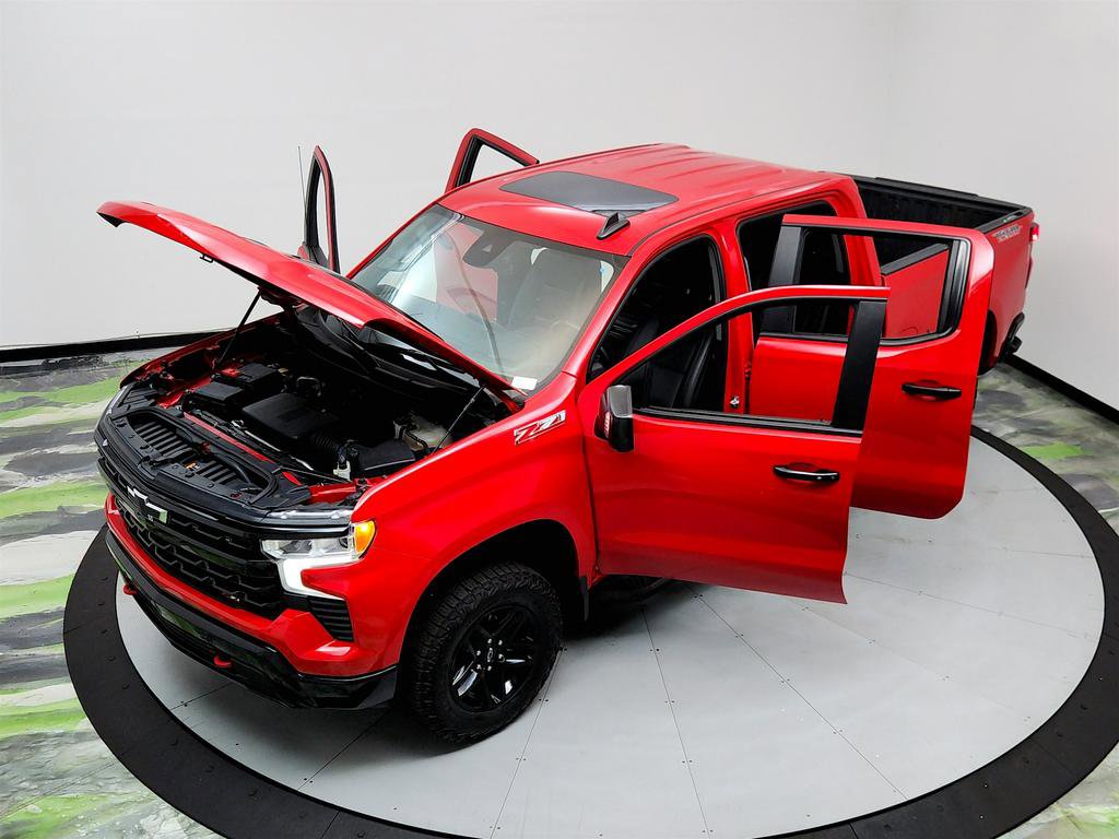 Used 2024 Chevrolet Silverado 1500 LT Trail Boss w/ LT Trail Boss Premium Package image 16