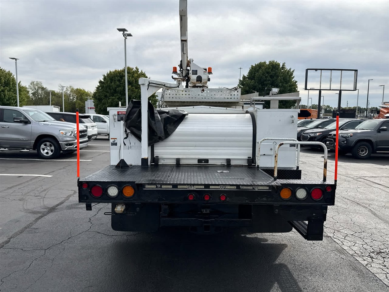 Used 2012 Ford F550 2WD Regular Cab Super Duty w/ PWR Equipment Group image 7