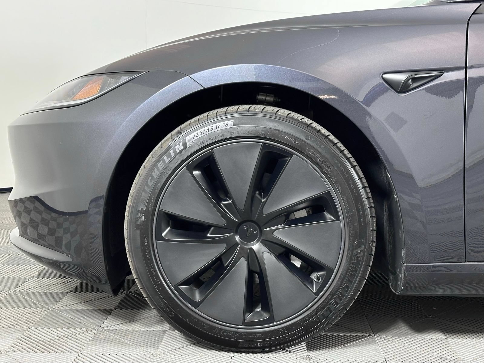 Used 2024 Tesla Model 3 Standard Range RWD image 8