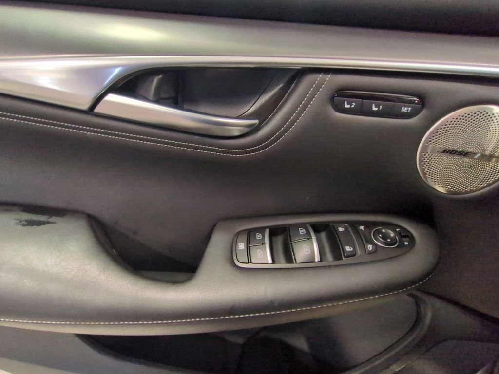 Used 2023 INFINITI QX55 Essential image 11