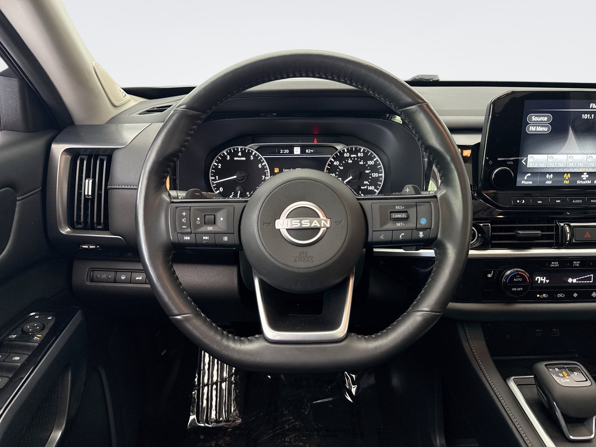 Used 2024 Nissan Pathfinder SL w/ SL Premium Package AWD/4WD image 12