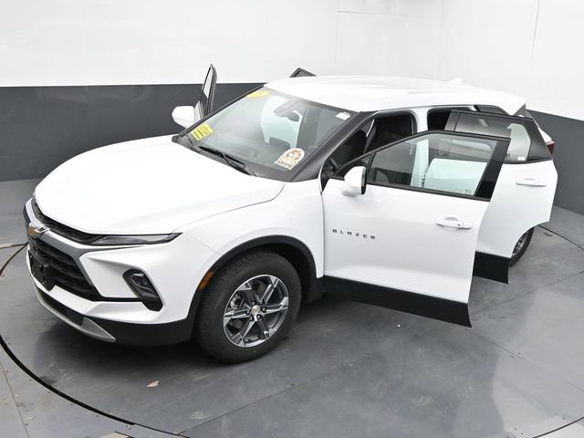 Used 2025 Chevrolet Blazer LT image 59