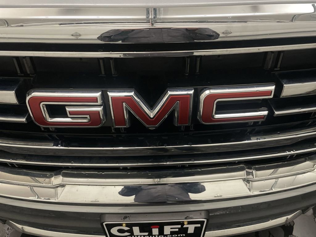 Used 2024 GMC Yukon SLT w/ SLT Luxury Package AWD/4WD image 27
