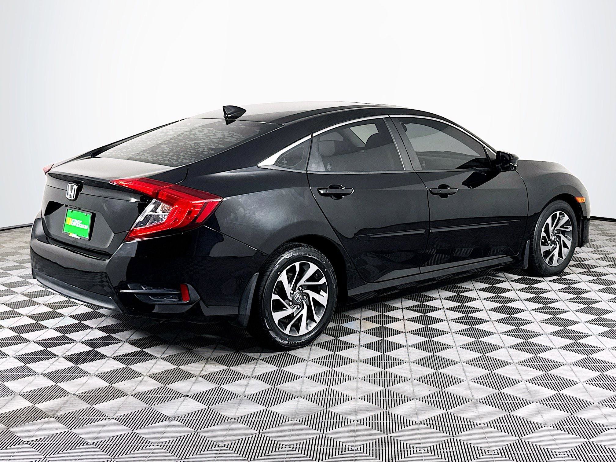 Used 2018 Honda Civic EX image 10