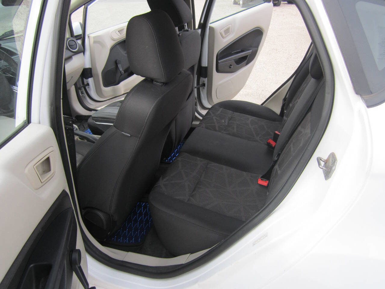 Used 2013 Ford Fiesta S FWD image 8