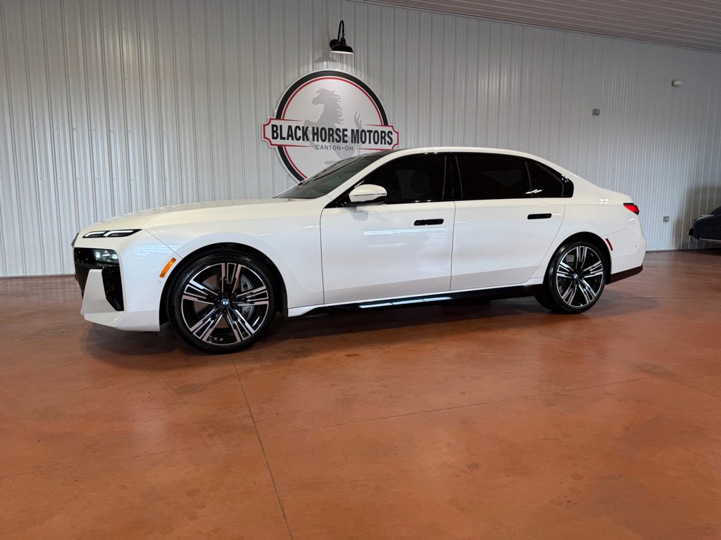 Used 2023 BMW 760i xDrive w/ Parking Assistance Package image 3