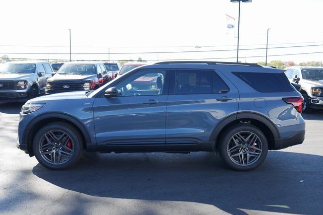 New 2026 Ford Explorer ST-Line w/ ST-Line Street Pack image 9